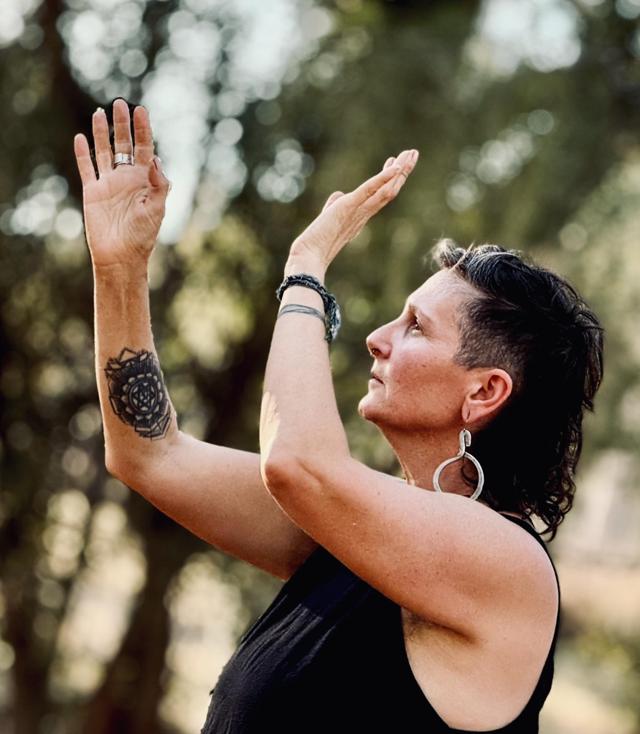 Rivka Honeybee Worth